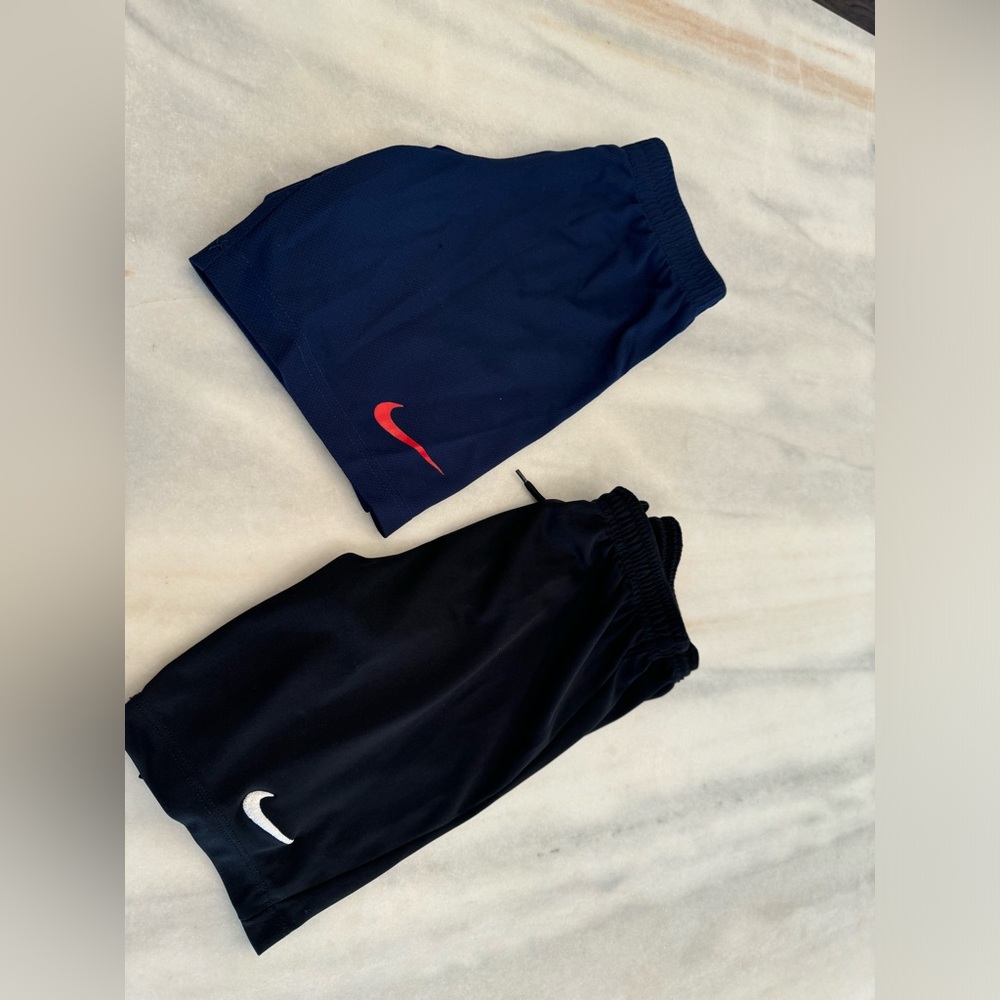 - Boys Nike Dri-Fit  shorts lot